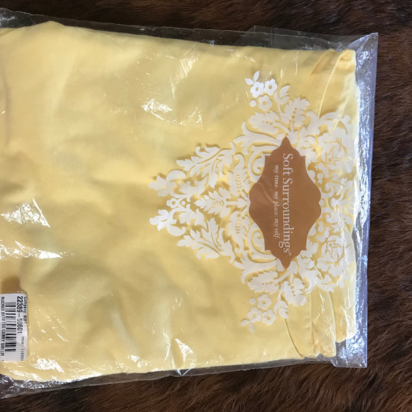 Super Soft Ruched Tee - Picture 5 of 5